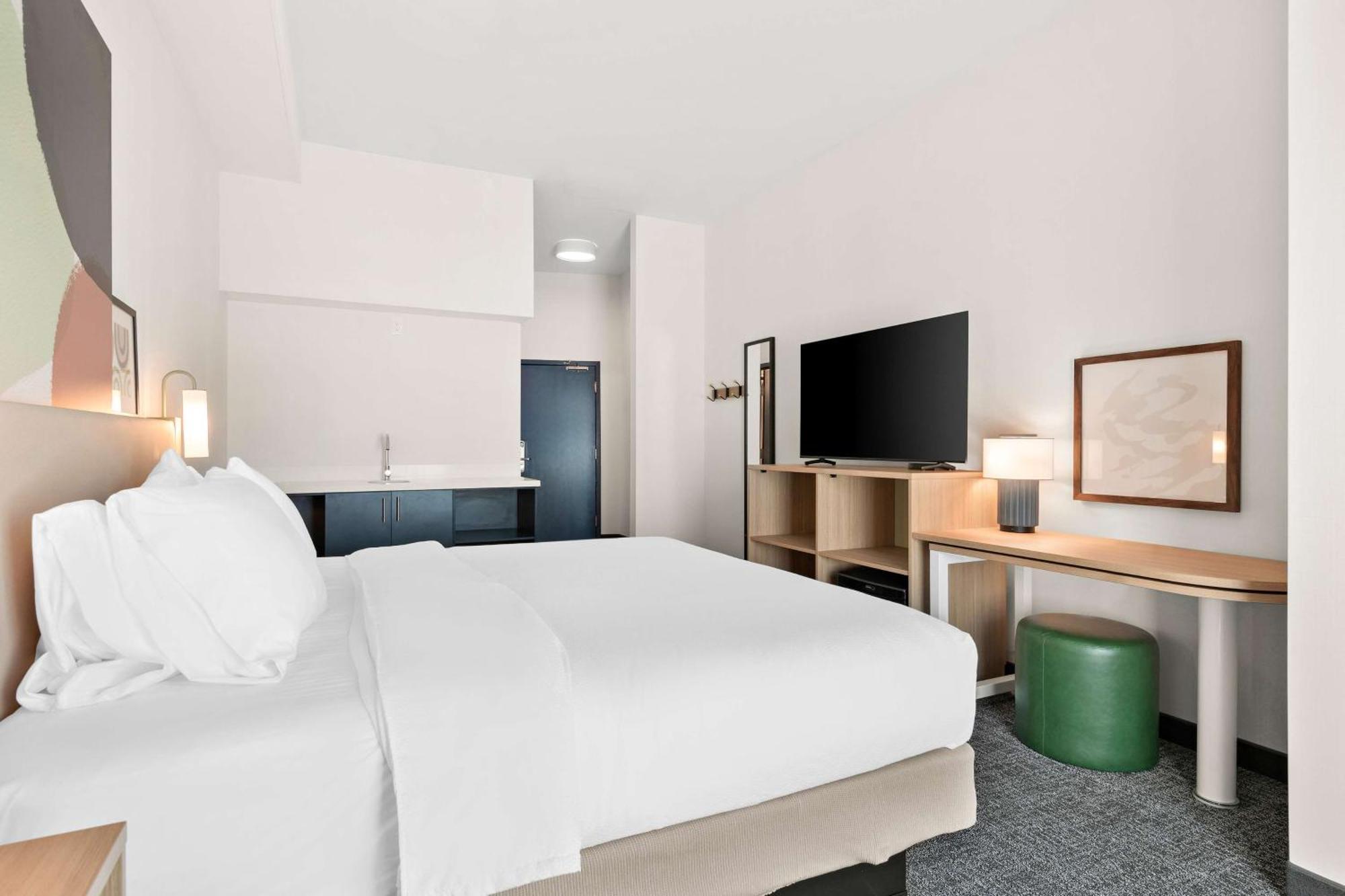 Spark By Hilton 엑톤 외부 사진